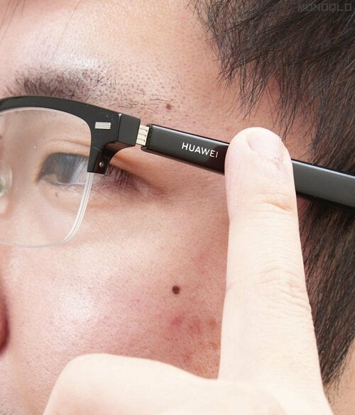 テストで実証：つるに触れることで多彩な操作が可能 ファーウェイ「HUAWEI Eyewear 2おすすめ イメージ