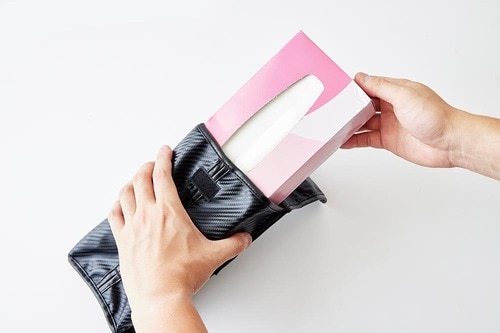 車用ティッシュケース・ホルダーおすすめ カインズ カーボン調 ティッシュカバー イメージ3