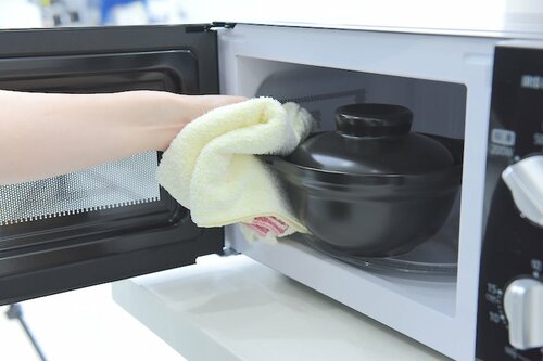 1位: パール金属「レンジシェフ ご飯も炊けるどんぶり 1合用」 料理家が選ぶ電子レンジ炊飯器おすすめ イメージ