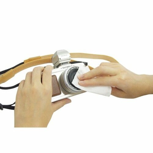 【クリーナー】本格的に汚れを落とすには専用ティッシュです イメージ