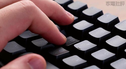 【打鍵感】滑らかな押し心地で打鍵音も静か 磁気式スイッチゲーミングキーボードおすすめ イメージ