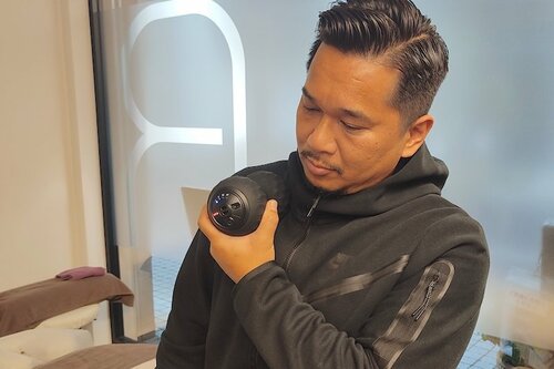 手持ち使用の場合、乗せただけだと振動が伝わりにくい イメージ