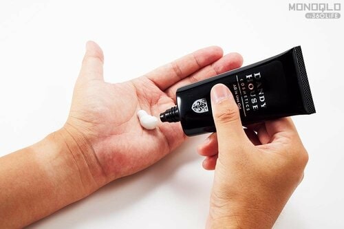 ポイント3:肌のケアが不可欠 両刃カミソリおすすめ イメージ