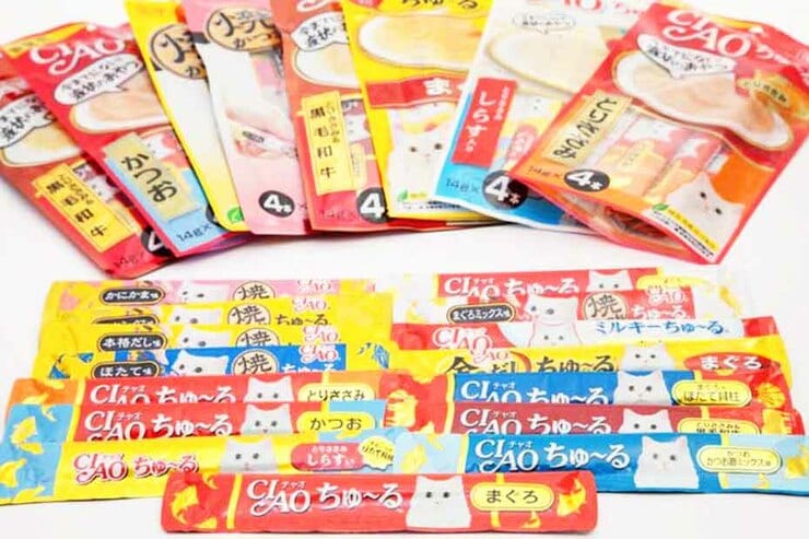 猫用おやつのおすすめ人気ランキング15選。ネコさん20匹が選んだ「ちゅ～る」