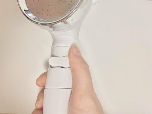 止水ボタンが押しやすくて節水がはかどる 節水シャワーヘッドおすすめ イメージ
