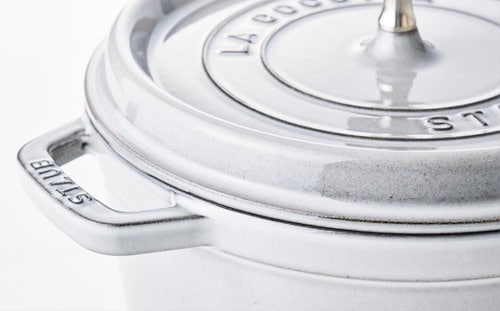 鋳物ゆえに丈夫でおいしく作れる キッチン用品おすすめ イメージ