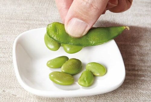 食のプロ5名がガチ評価!コンビニ冷凍枝豆の勝者は…