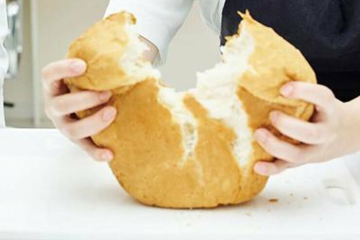 プロの技法で生食パンも作れる最強ホームベーカリー！ パナソニック「ビストロSD-MDX」 ｜家電批評・オブ・ザ・イヤー2021のイメージ