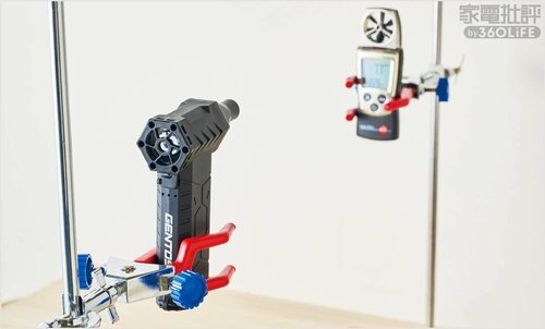 20cmの距離で25.0m/sオーバーの風速 電動エアダスターおすすめ イメージ