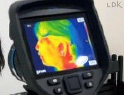 耳に貼るカイロの検証方法は? 耳に貼るカイロとは?おすすめ イメージ2