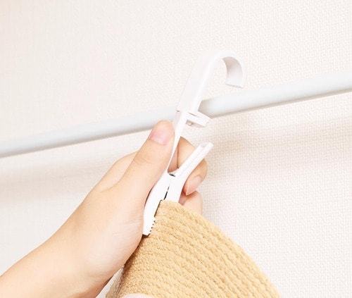 フックをサッと掛けられる 帽子収納クリップおすすめ イメージ