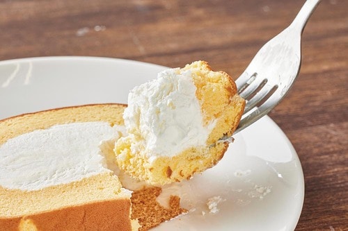 お取り寄せスイーツの定番のロールケーキ イメージ