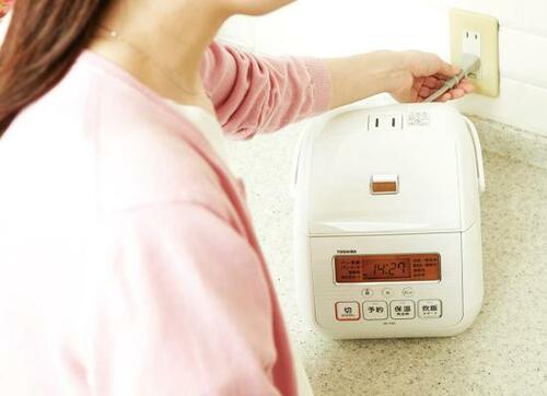 節約ワザ2:待機電力のオフはキッチン家電だけでOK!
