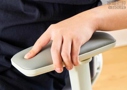 アームレスト オフィスチェアおすすめ イメージ