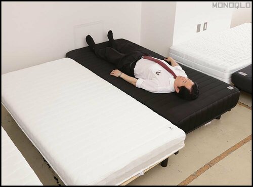 テスト2:寝返りのしやすさ 脚付きベッドマットレスおすすめ イメージ