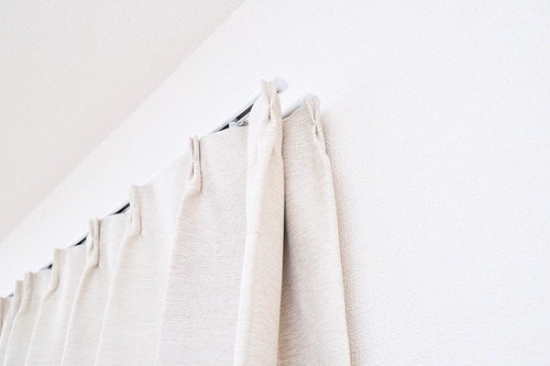 1.カーテンレールの端まで覆う 遮光カーテンおすすめ イメージ