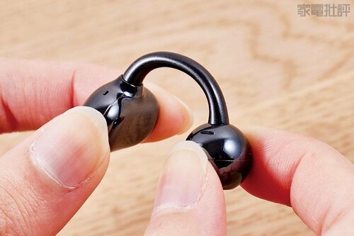1:やわらかい素材が多い イヤーカフ型イヤホンおすすめ イメージ