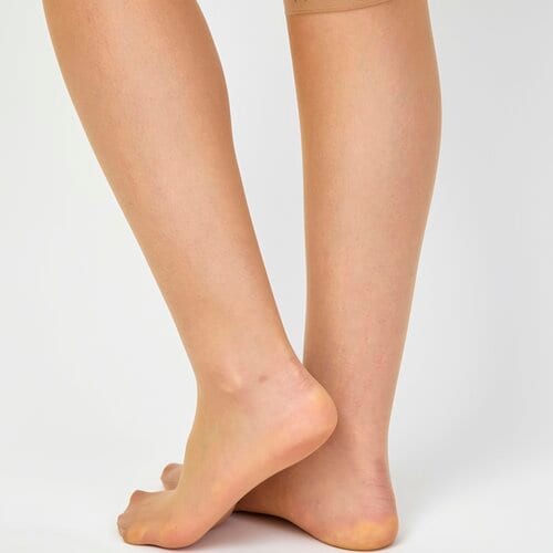 ファンデ効果 膝下丈ストッキングおすすめ イメージ