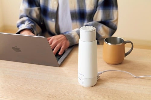 デスクでお湯が沸かせる持ち運び電気ケトルが便利 持ち運び電気ケトルおすすめ イメージ