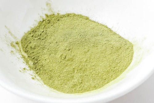 茶葉を丸ごと粉末に！自動でしかできない細かさ イメージ3