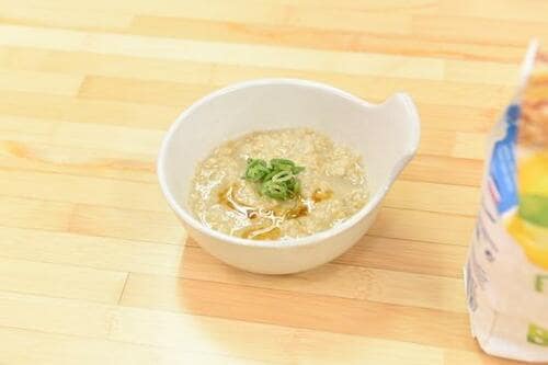 電子レンジで作る鶏だし粥［配点：5点］ オートミールおすすめ イメージ