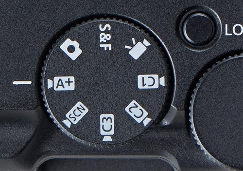 初心者でも扱える簡単操作がいい キヤノン「EOS R50V」おすすめ イメージ3