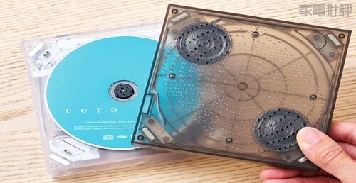 【デザイン】本体とスピーカーを分離できるスケルトンも他になく面白い CDプレーヤーおすすめ イメージ