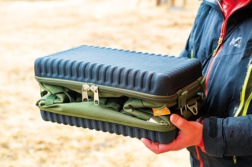 折りたためば薄くコンパクトに イメージ