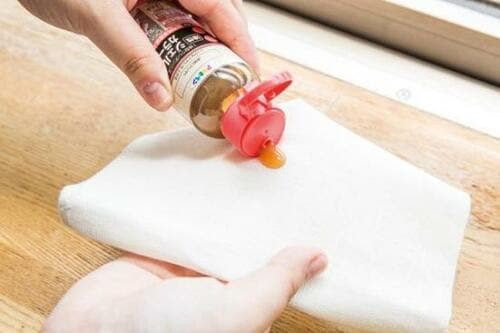 掃除ワザ4：変色した木枠はニスで劣化止め イメージ2