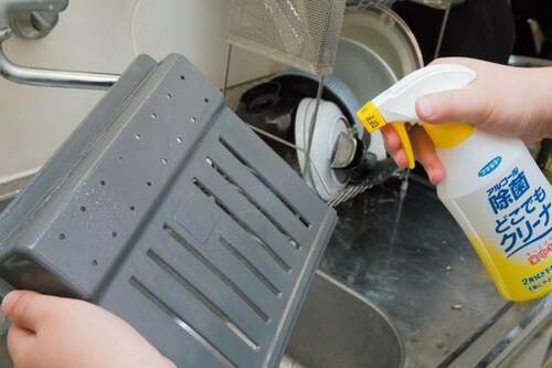 お掃除ワザ1：包丁収納はアルコールで瞬間洗浄！ イメージ2