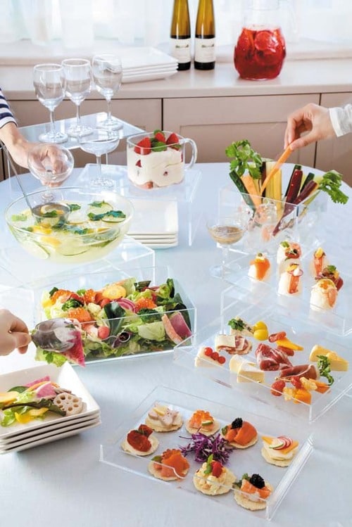 アクリルケースで華やかに！ クリアなお重でおもてなし イメージ