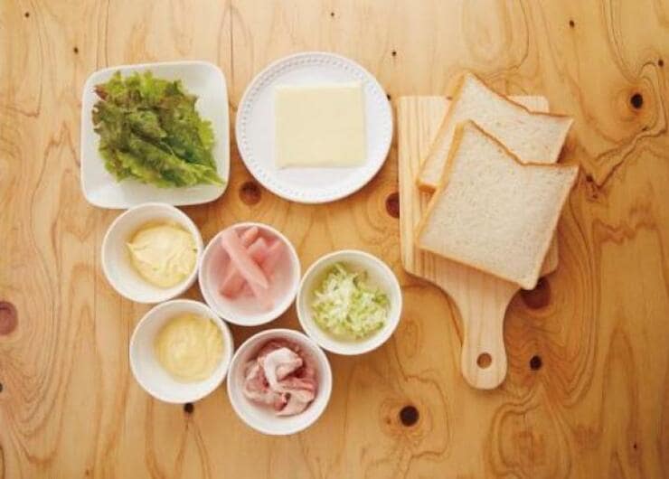 まさかのアレを投入!?  新感覚サンドイッチレシピ公開