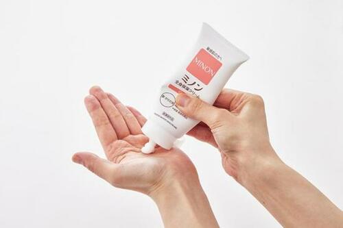 濃厚クリームが全身をうるおいで包む「ミノン」 ボディクリームおすすめ イメージ2