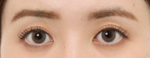 <!--td {border: 1px solid #cccccc;}br {mso-data-placement:same-cell;}--> おしゃれなハーフ目に グレーカラコンおすすめ イメージ