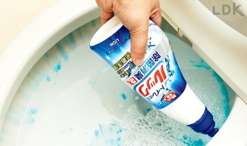 STEP1:酸性洗剤をつけ置き トイレ洗剤おすすめ イメージ