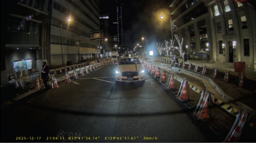 夜間の後方映像も鮮明でした ミラー型ドライブレコーダーおすすめ イメージ