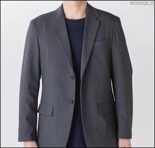 Good Priceの理由2:ジャケットとも相性抜群! 37.5テクノロジーTシャツおすすめ イメージ