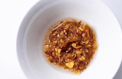揚げねぎ・ねぎ油・焦がしねぎペーストのトリプル使いで旨みが濃厚！ ご飯のお供おすすめ イメージ