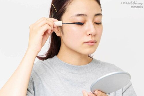 マスカラがまぶたにつかないようにするには? マスカラおすすめ イメージ