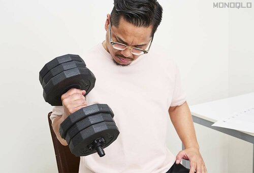【グリップの握りやすさ】手頃な価格なのにプロべた褒めのグリップ力 可変式ダンベルおすすめ イメージ