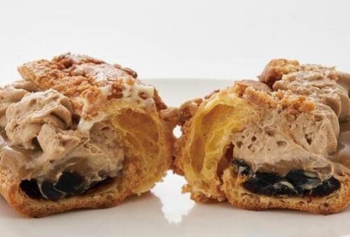 癒やしポイント:エクレアなのにプルプル食感も楽しめる! イメージ