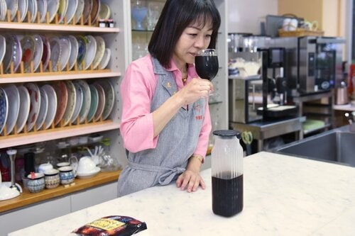 イワキ「水出しコーヒー&ティー角型サーバー(フィルター付)1.0L」 コーヒーポットおすすめ イメージ3