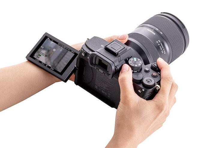 ソニー「α7 IV」の最新AF機能「リアルタイムトラッキング」をレビュー｜『家電批評』が検証のイメージ