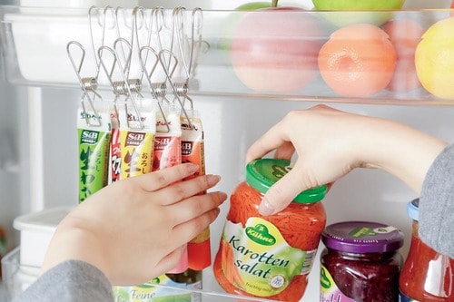 チューブ調味料を吊り下げ収納 無印良品のおすすめおすすめ イメージ