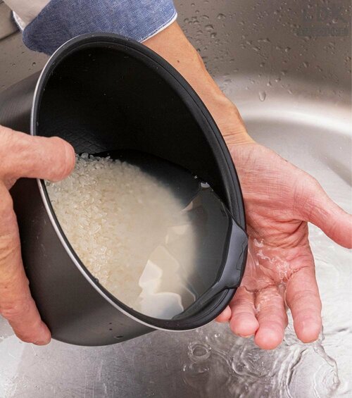2：水をすぐ捨てる 米とぎスティックおすすめ イメージ