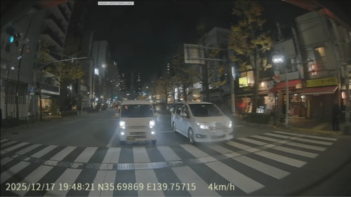 夜間の後方映像の視認性も◎ ミラー型ドライブレコーダーおすすめ イメージ