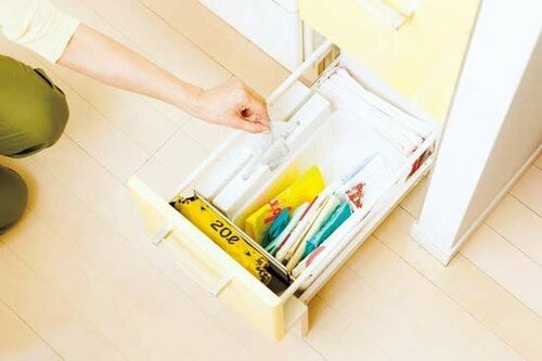 手袋やゴミ袋は専用ケースへ!リッチェルトトノが使えます