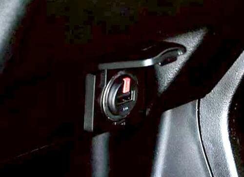 10：超コンパクトなのに高性能 本体が飛び出さないフラット設計 イメージ