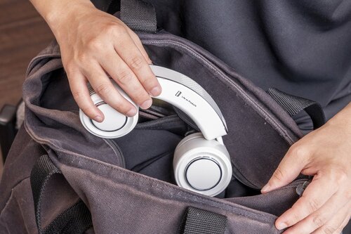 可搬性:超コンパクトに持ち運べます 電動ネッククーラーおすすめ イメージ