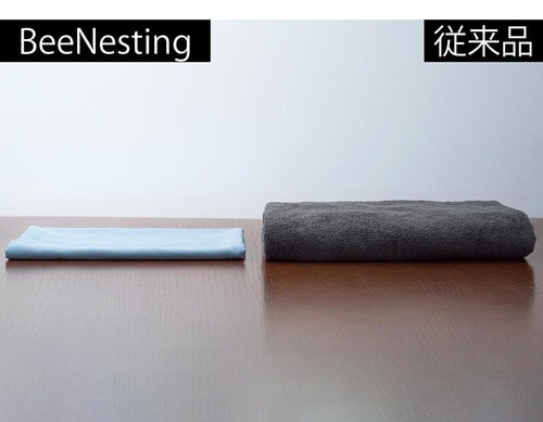 最近のマイクロファイバータオルの従来品との厚さの比較